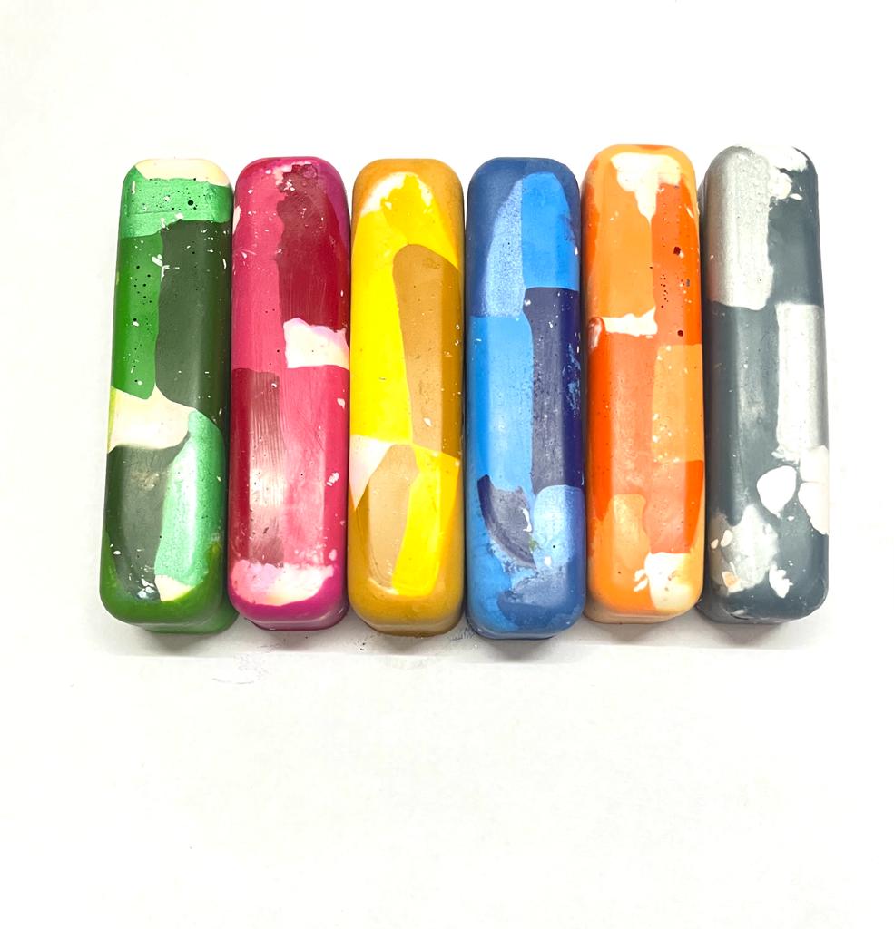 Marbled KitKat Design Crayons Set Pack of 6