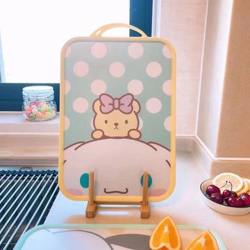 Whimsical Wildlife: The Ultimate Cute Animal-Themed Plastic Cutting Board