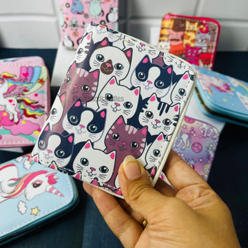 Girl Fashion: The Trendy Hand Wallet Designed for Today's Stylish Girls