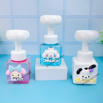 Hello Kitty Kawaii Flower Foam Pump Bottle: Cute and Versatile