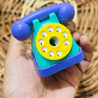 Old Telephone Design Pencil Sharpener for Kids (Random Color)