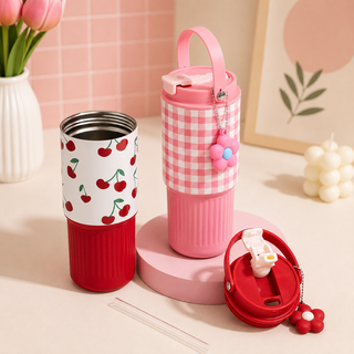 Kawaii Insulated Tumbler with Handle & Charm – 750ml