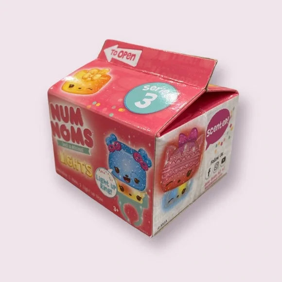 Num Noms Lights Finger Ring for Kids. Cots and Cuddles
